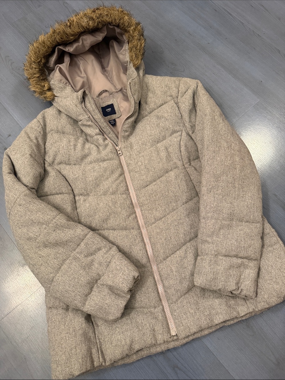 GAP Women's Gray Puffer Jacket with Faux Fur Hood